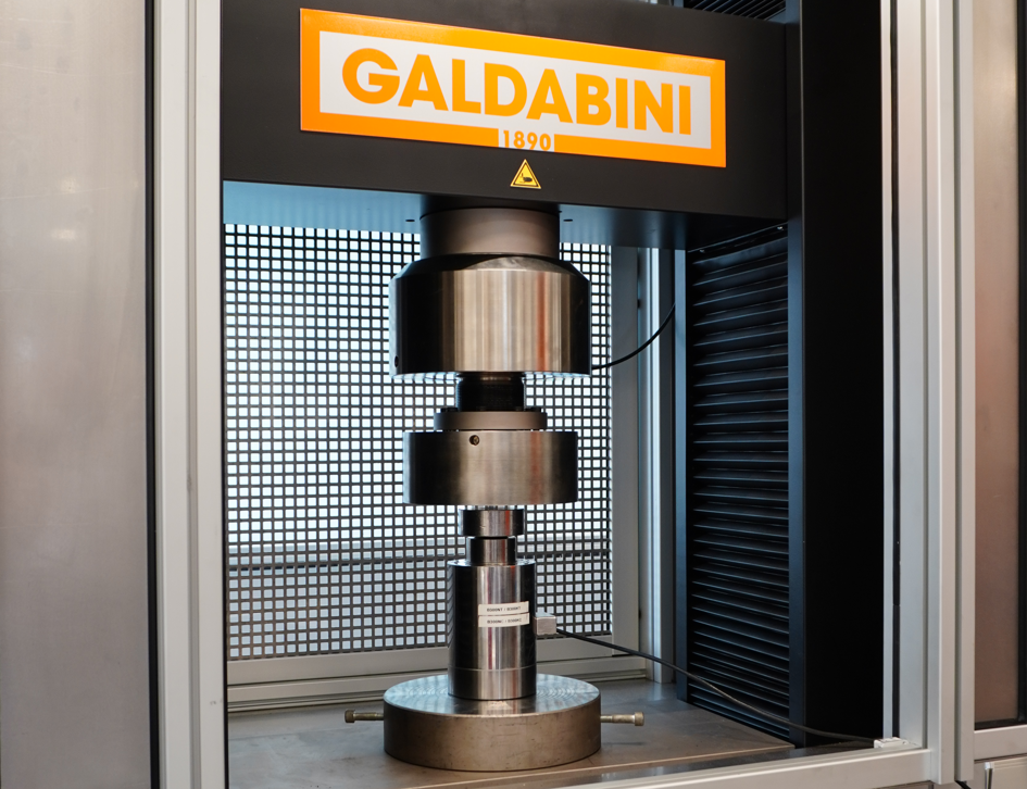 Galdabini materials testing machine